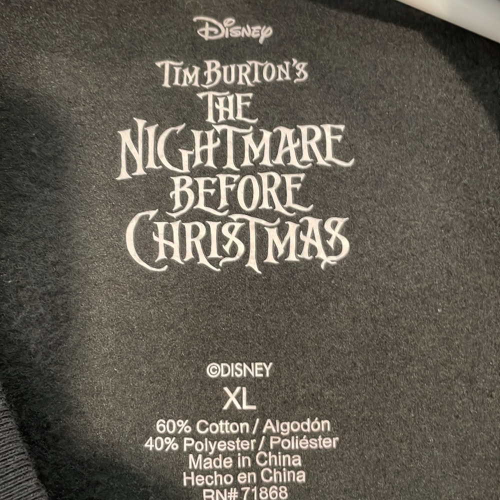 The nightmare before Christmas sides, extra large sweatshirt - gentle use - Picture 3 of 3
